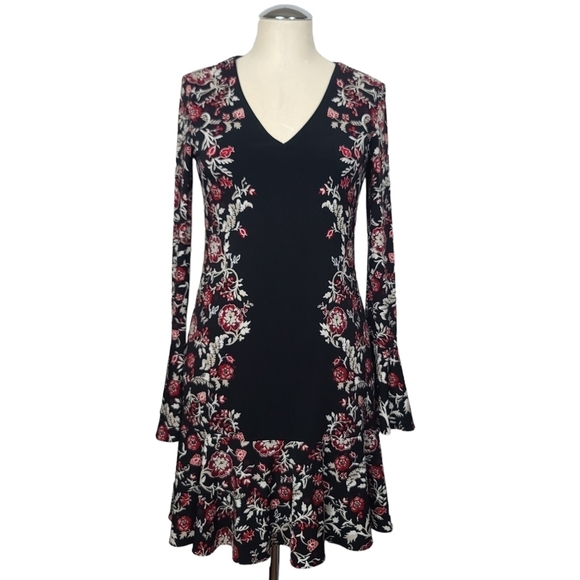 White House Black Market Dresses & Skirts - White House Black Market V Neck Black Red White Floral Long Sleeve Dress XS